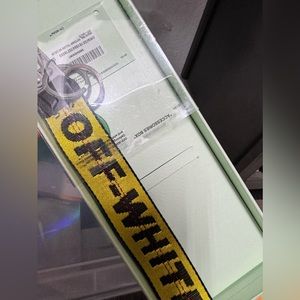 Off-white keychain